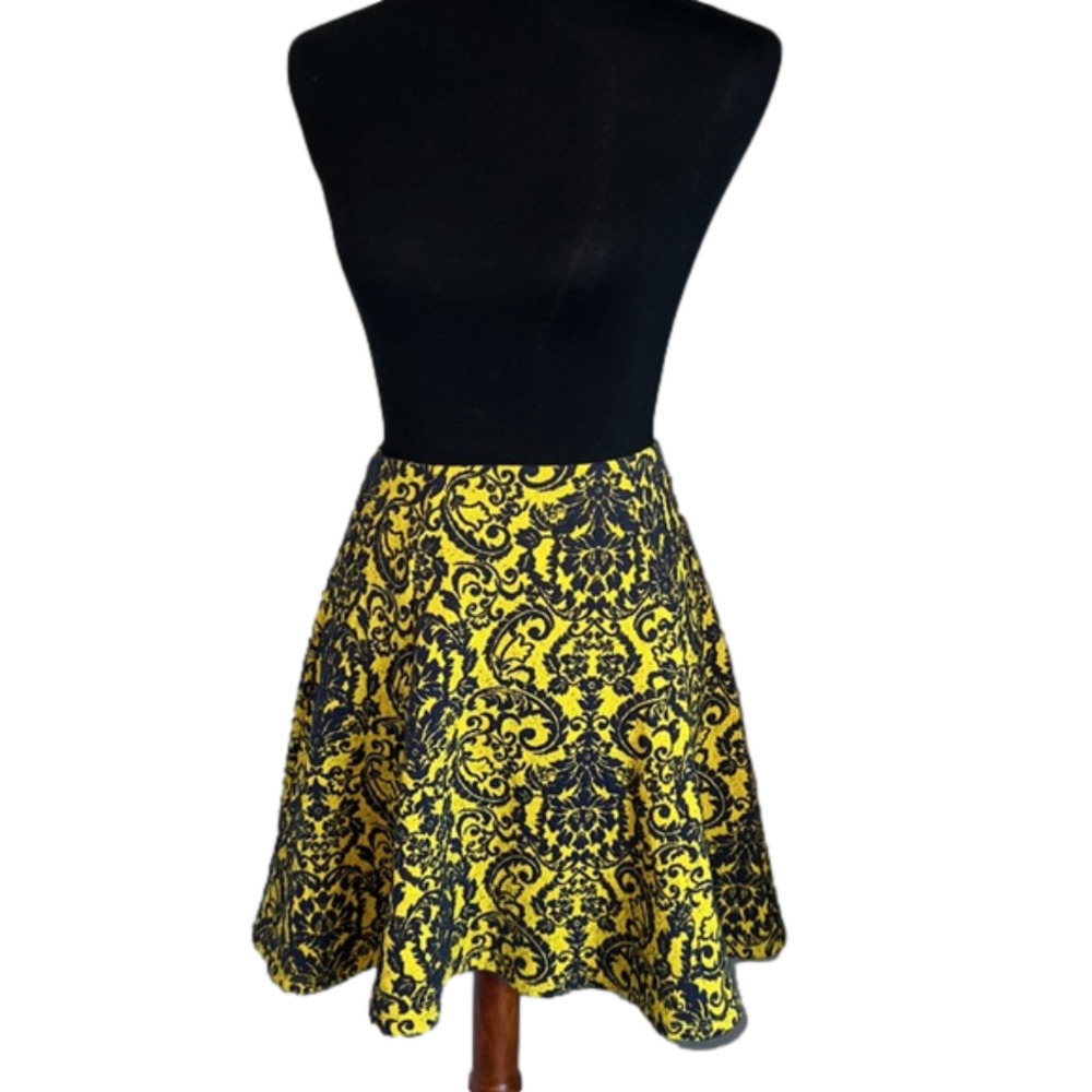 Anthropologie Maeve Skirt yellow & blue‎ gorgeous size XS long 18.5”